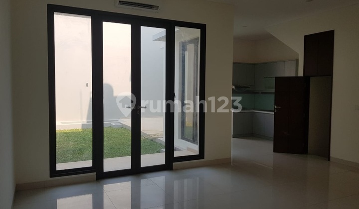 Brand New House di Permata Hijau