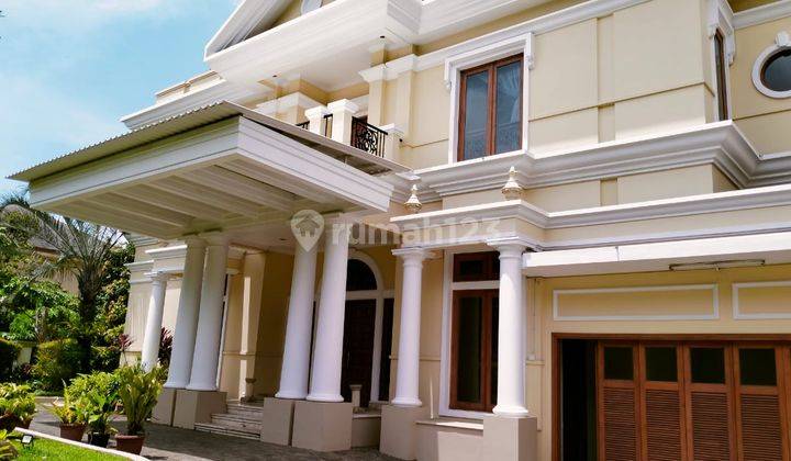 Cozy Spacious House in Pondok Indah Close to JIS