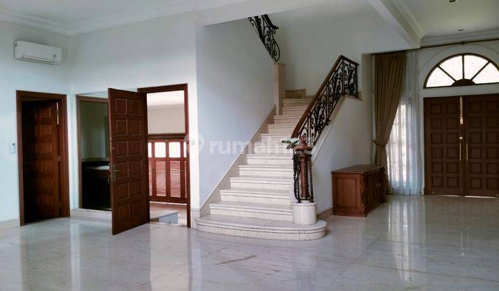 Cozy Spacious House in Pondok Indah Close to JIS