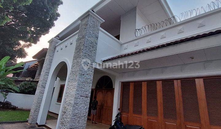 Rumah Asri di Area Premium di Pondok Indah dekat ke JIS 1