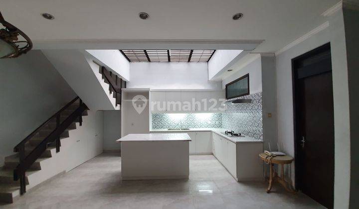 Rumah Murah Di Pondok Indah Lingkungan Tenang 1