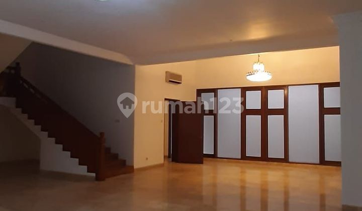 For rent: A spacious and luxurious house in Permata Hijau.
