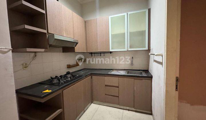 Rumah dijual Dalam 
cluster Trimezia
Gading Serpong 2