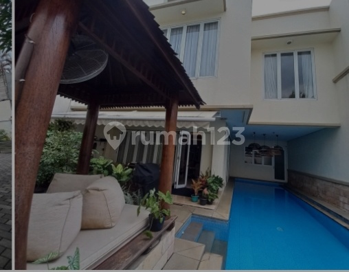 Rumah Mewah Dalam Coumpound Di Pejaten