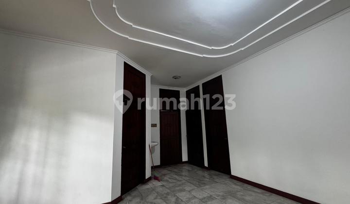 Rumah di Kebayoran Baru, Jalan Kaki ke MRT Blok M dan Trans Jakarta, bisa untuk Kantor 2