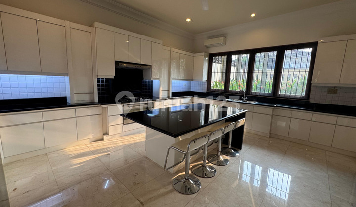 Rumah di Kemang, Comfortable, And Quiet Location In Compound 2