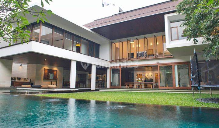 For Rent Minimalis Modern Luxurious House, Design By Andra Matin_
@pondok Indah, South Jakarta  1