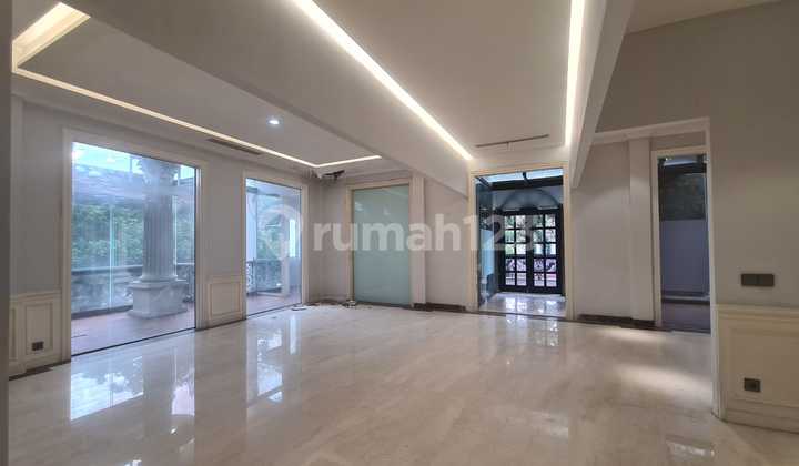 Commercial Space in Kebayoran Baru, Strategic Location near Blok M, Senayan, Gandaria City, Suitable for Office, Clinic, Boutique, Salon Commercial Space in Kebayoran Baru, Strategic Location near Blok M, Senayan, Gandaria City, Suitable for Office, Clinic, Boutique, Salon