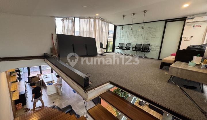 Kantor Disewakan di Atap Gedung di Jalan Mampang Prapatan Raya