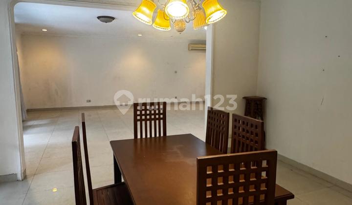 Cozy Garden House In Premium Area In Kemang 2