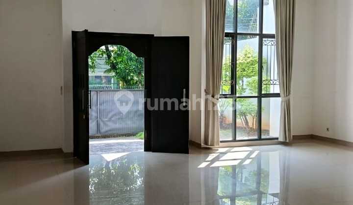 Luxury Minimalist House Di Kebayoran Baru - Senopati Area 