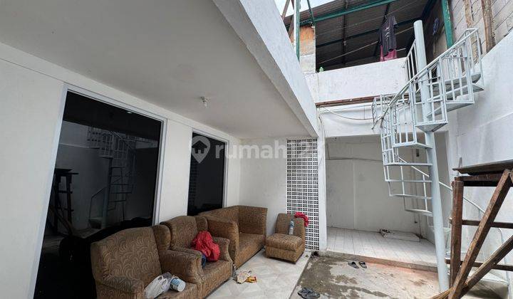 Rumah Disewakan Di Area Senopati Bisa Untuk Kantor 1