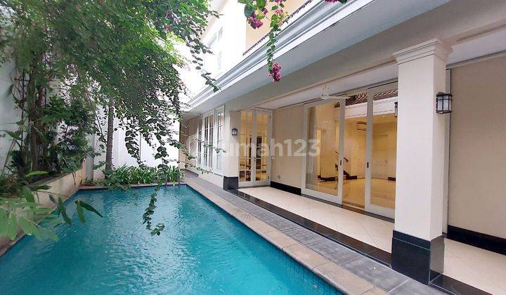 Luxury House In Pondok Indah Close To Jis