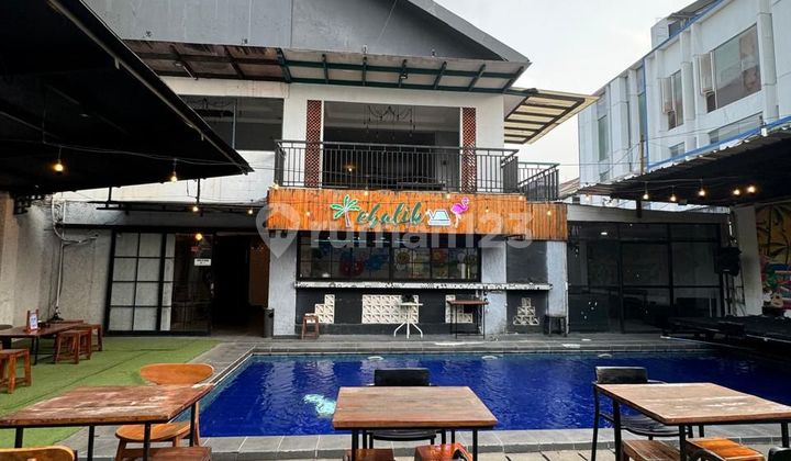 For Sale Business-Suitable House in Kebayoran Baru 2