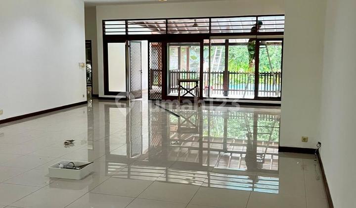 Rumah di Kemang Dalam, bisa untuk Silent Office 2