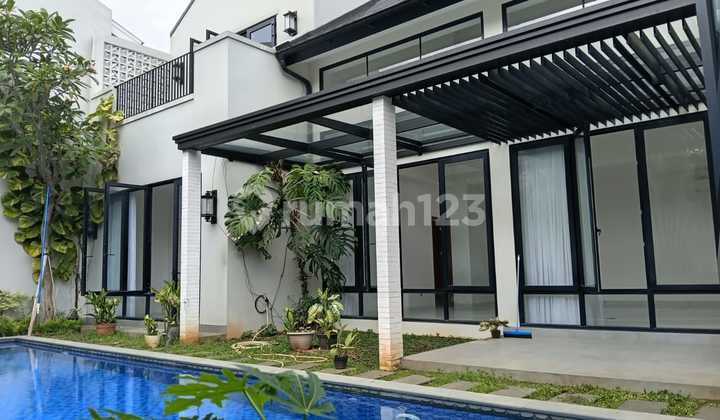 Luxury House For Rent In Senopati Area, Kebayoran Baru Luxury House For Rent In Senopati Area, Kebayoran Baru