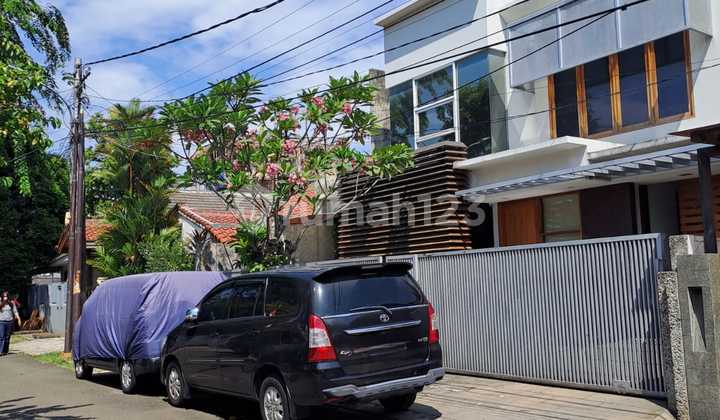 Dijual Rumah Bisa Kantor di Gandaria Kebayoran Baru-Semi Furnished, Jalan Lebar Dijual Rumah Bisa Kantor di Gandaria Kebayoran Baru-Semi Furnished, Jalan Lebar
