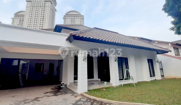 Jual Rumah Permata Hijau-Luas, Lebar, Belakang ITC Permata Hijau dekat Hero supermarket dan flyover ke Senayan