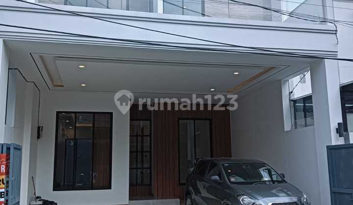 For Sale Cheap New 3-Story House in Pondok Indah – Private Swimming Pool, Move-In Ready