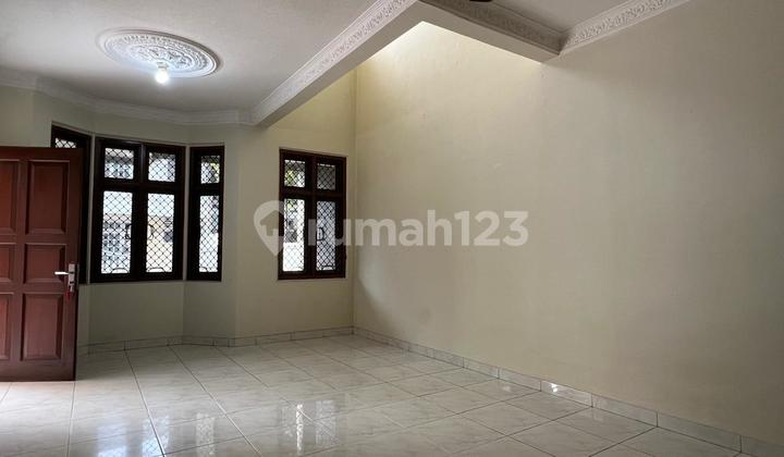 Rare! 2-Story House Behind PIM 2 – Pondok Indah, Land Size 206m², Move-In Ready! 2