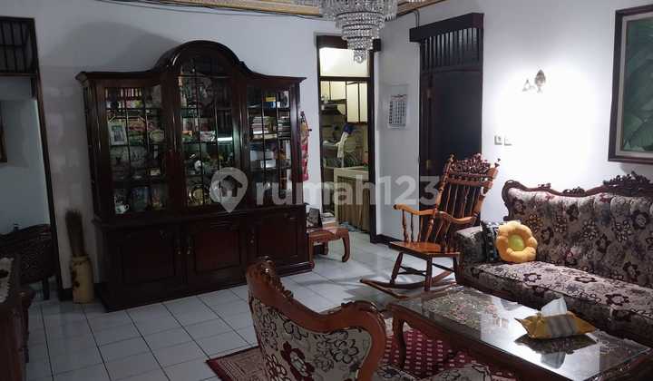 For Sale Pondok Indah House - 2 Floors, Main Bedroom Downstairs, Spacious Yard 2