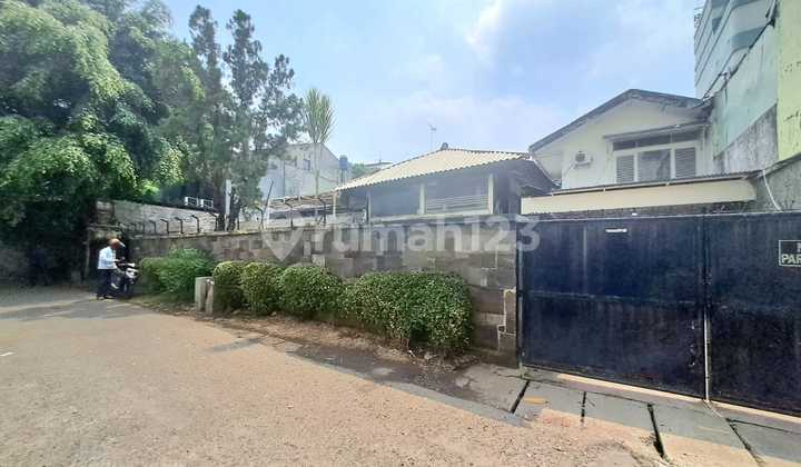 Jual Rumah Hitung Tanah Kebayoran Baru Area Kyai Maja - Rumah Pojok, Lingkungan Tenang, Jalan 2 Mobil Jual Rumah Hitung Tanah Kebayoran Baru Area Kyai Maja - Rumah Pojok, Lingkungan Tenang, Jalan 2 Mobil