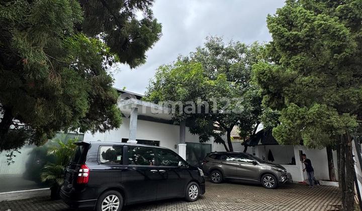 Rumah Eks Kantor di Mampang Prapatan, Bisa Kantor or dibangun Kost2an
