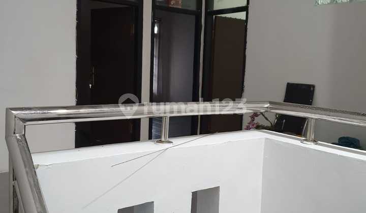 Rumah 2 lantai murah di dekat Universitas Maranatha dan RS Hasan Sadikin. Cocok bangun kost 2