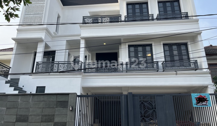 For Sale New 4-Story Luxury Modern House with Rooftop and Elevator in Kebayoran Baru, South Jakarta For Sale New 4-Story Luxury Modern House with Rooftop and Elevator in Kebayoran Baru, South Jakarta