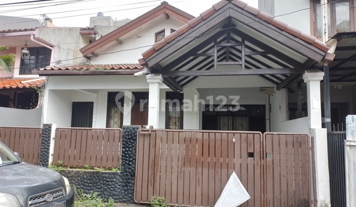 Dijual Rumah 2 Lantai di Pondok Indah – Akses Mudah ke Mall, Sekolah & Tol