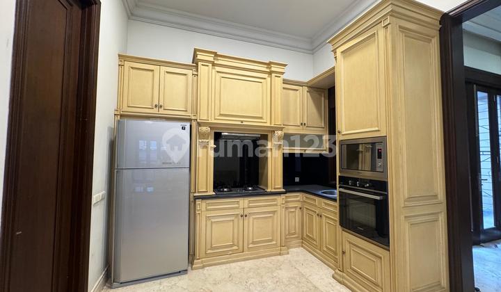 Sewa Rumah Mewah Pondok Indah-2 Lantai, Siap Huni, Pool, Area Favorit 2