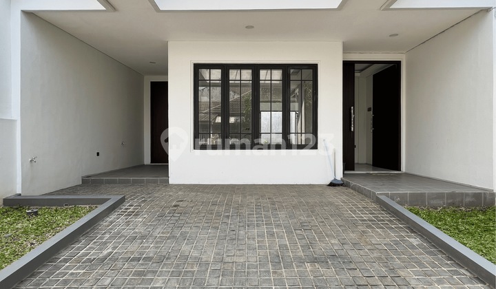 For Sale Luxury Cinere Megapolitas House with Classic Design 2