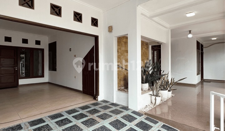 Dijual Rumah Modern Bintaro Kuldesak Cocok Untuk keluarga Besar 2