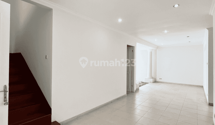 For Rent Rumah Bintaro Kondisi Rapih Siap Huni 2 Lantai 2