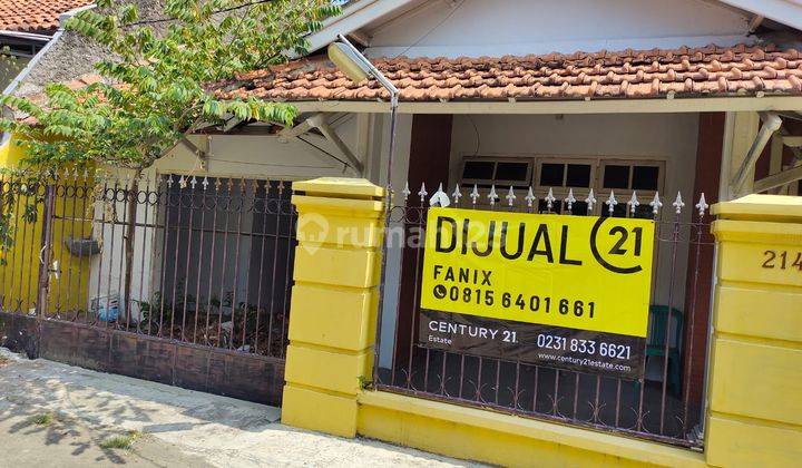 Rumah di Jalan sutomo gang jeruk SHM  1