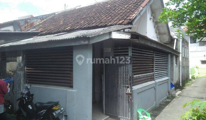 Rumah di Jalan jagasatru gang sobari SHM 1