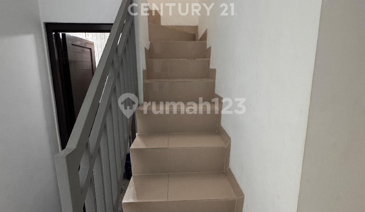 Cute Minimalist House in the City on Cipto Street 2