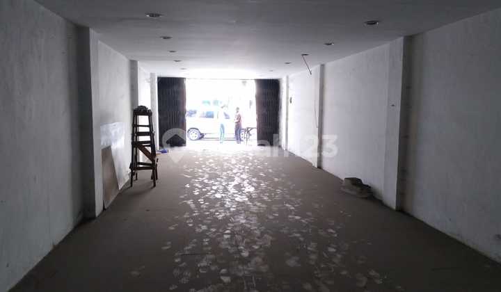 Shop house on Biak Street