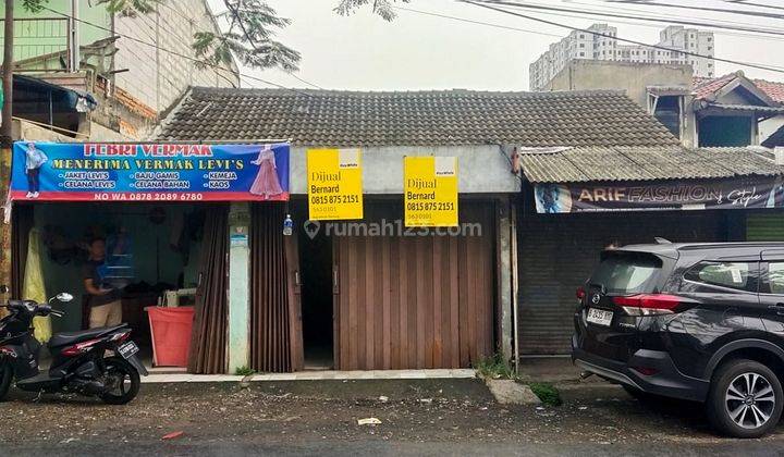 Rumah di Area Komersial 1