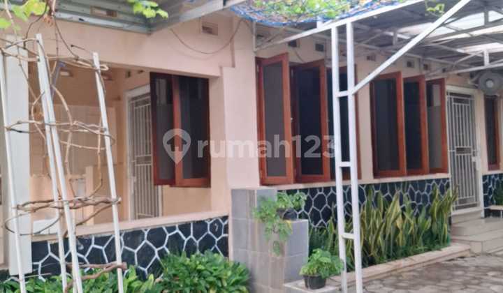 Nyaman & Tenang. Dipusatkota Serbaguna Bisa U Investasi/yay/usaha/vila/tinggal Nego Mpe Deal. Bisa Sebagai Villa/rumah Ke2. Sejuk, Healing, Banyak Taneman Nan Subur Banyak Pilihan Dan Memaksimalkan Lahan. Keluarga Besar Dan Fasilitas Yg Sangat Mumpuni & L
