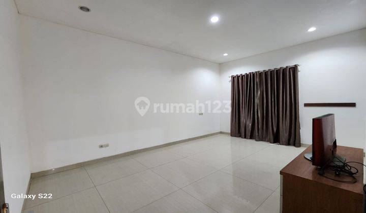 Rumah 3 Lt Cluster Onyx Bagus Siap Huni  Dijual Cepat Dan Murah  3 Lantai 2