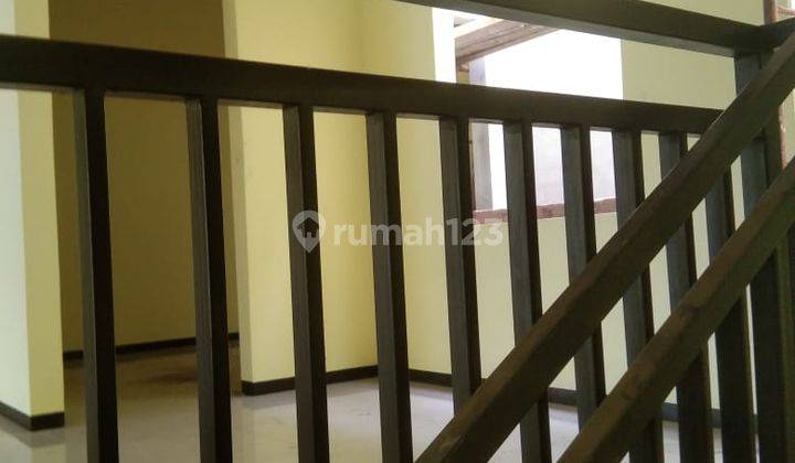 Rumah Dijual Mulyosari Baru Surabaya 2