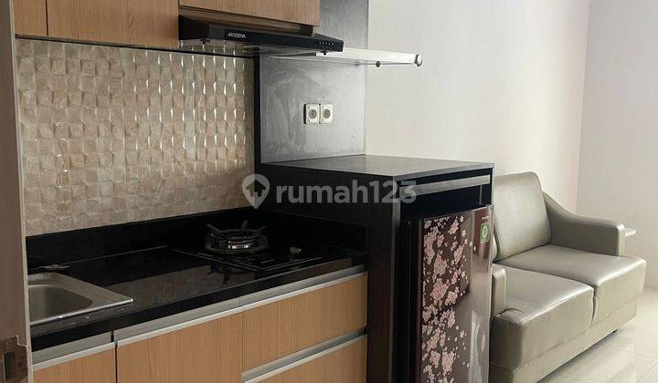 Disewakan Tahunan Apartemen Gunawangsa Tidar 2 Kamar Tidur Furnished 1