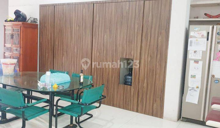 Rumah Mewah di Pamulang Vila Dago Hoek Semi Furnish Jual Murah 2