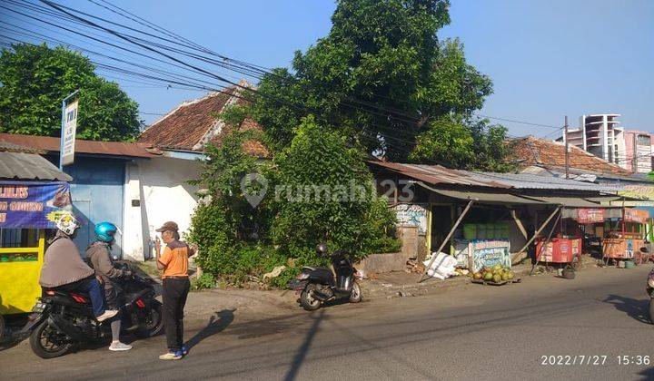 Rumah Strategis di Jalan Jagasatru 2