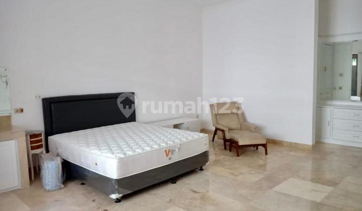 Dijual/disewakan Rumah Bagus Full Furnish Daerah Setra Sari 2