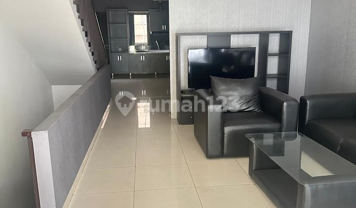 Disewakan Rumah Maple Full Furnished 