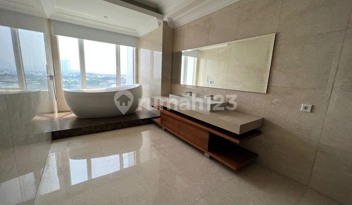 Dijual Providence Park Apartemen 3+1 BR Permata Hijau Senayan 2
