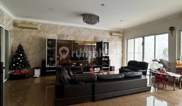 Cheap Sale: Patal Senayan 4Br House, South Jakarta 2