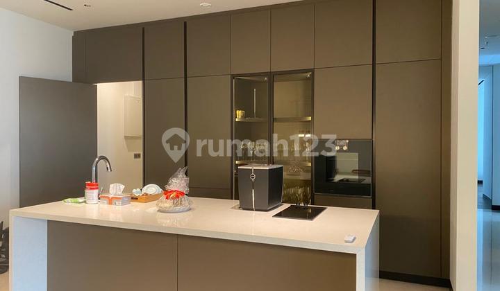 Apartment The Pakubuwono Menteng 3 BR Furnished 2